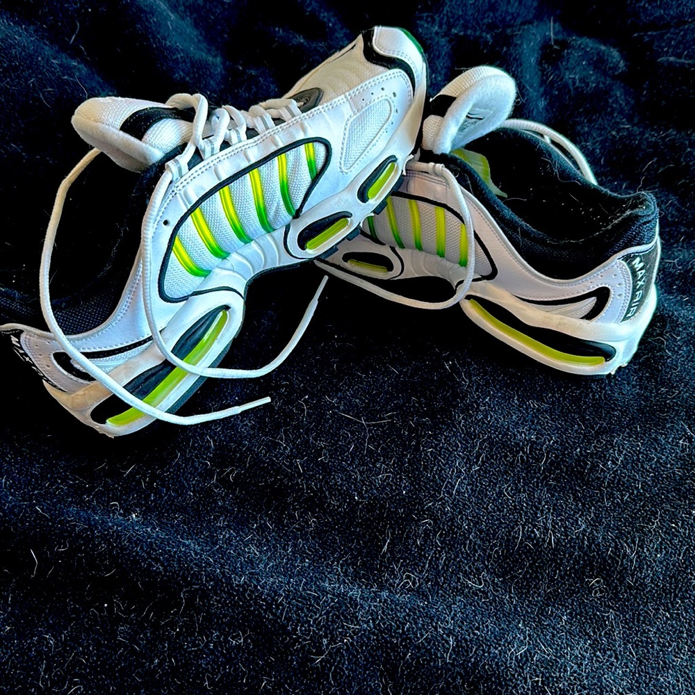 Nike Air Max Tailwind 4 - white/volt/black - size 10